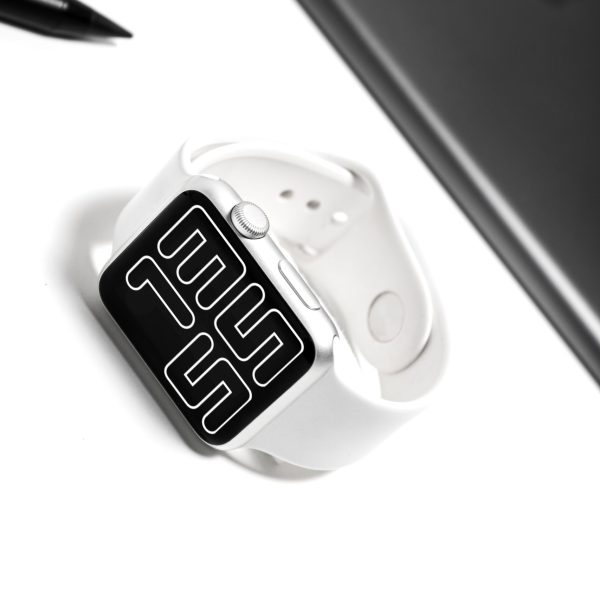AeroWhite Minimalist Smartwatch